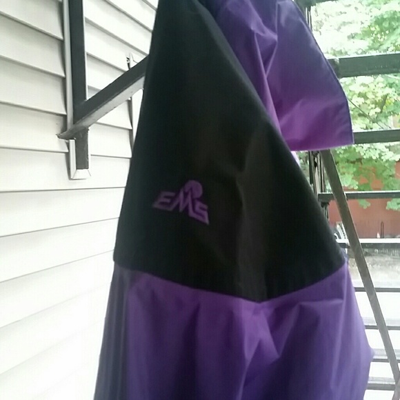EMS Vintage Color-Block Heavy Windbreaker - Picture 3 of 5